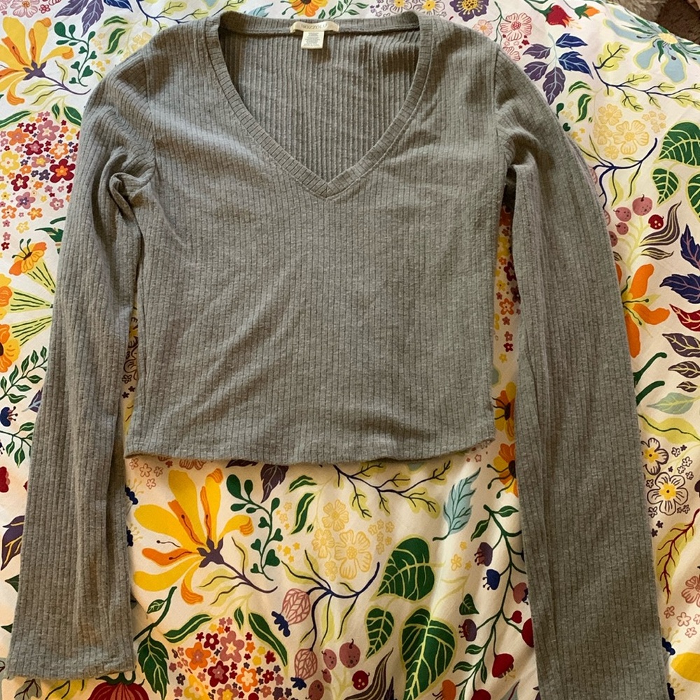 Grey crop top